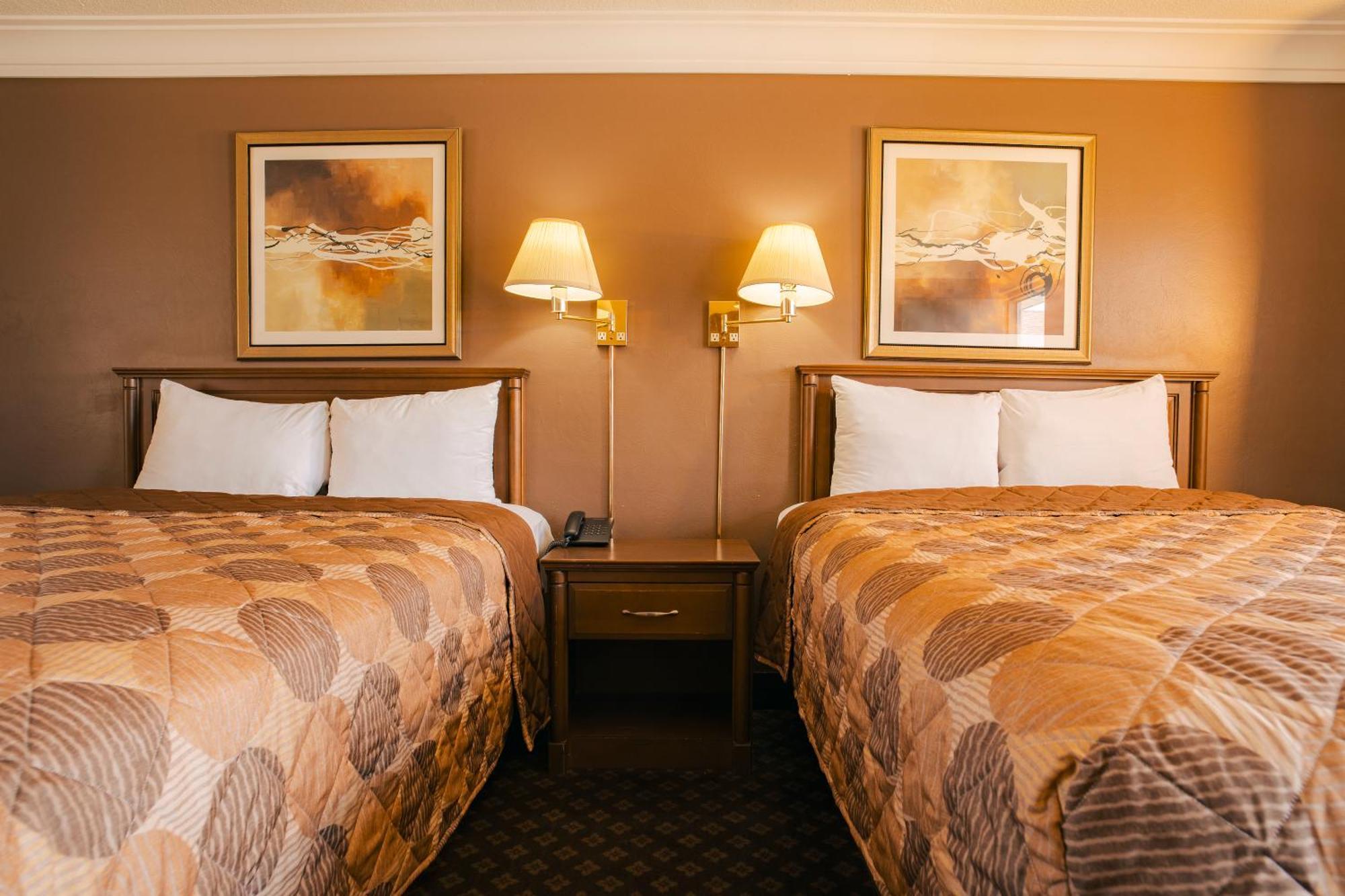 Faulds Motel Sarnia Bagian luar foto